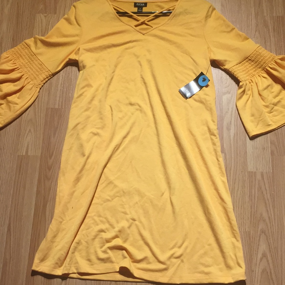 A women’s small dress